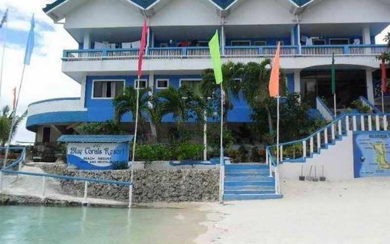 Blue Corals Beach Resort Малапаскуа Айлънд Екстериор снимка