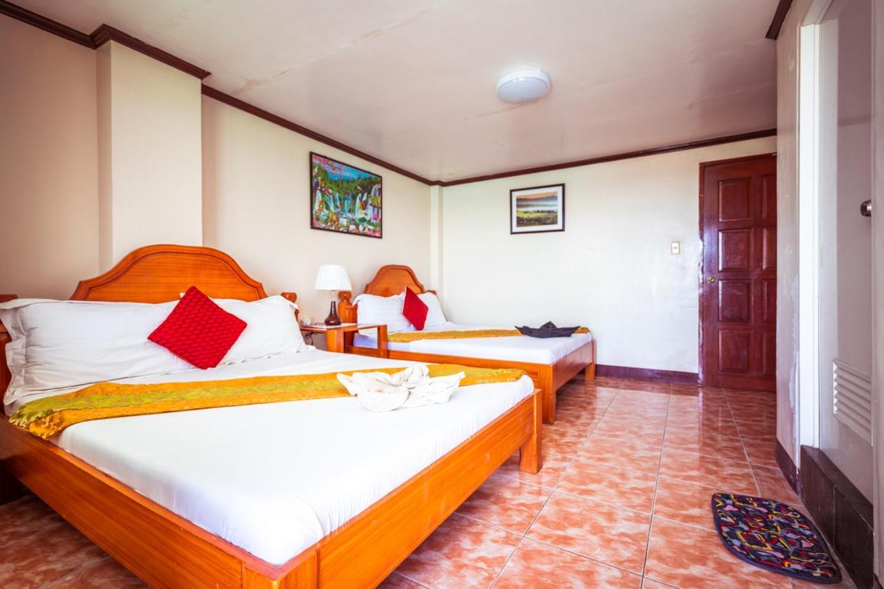 Blue Corals Beach Resort Малапаскуа Айлънд Екстериор снимка