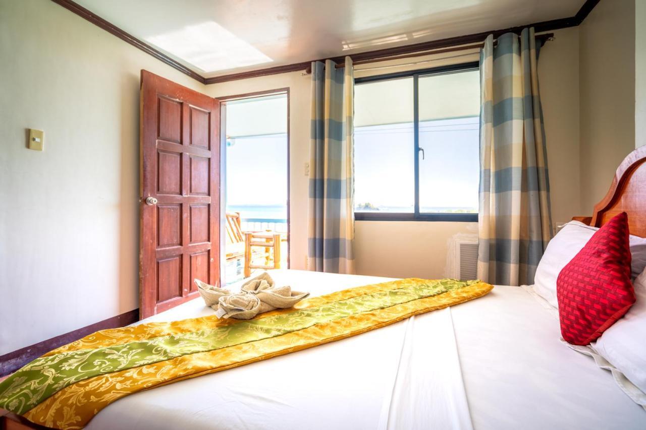 Blue Corals Beach Resort Малапаскуа Айлънд Екстериор снимка